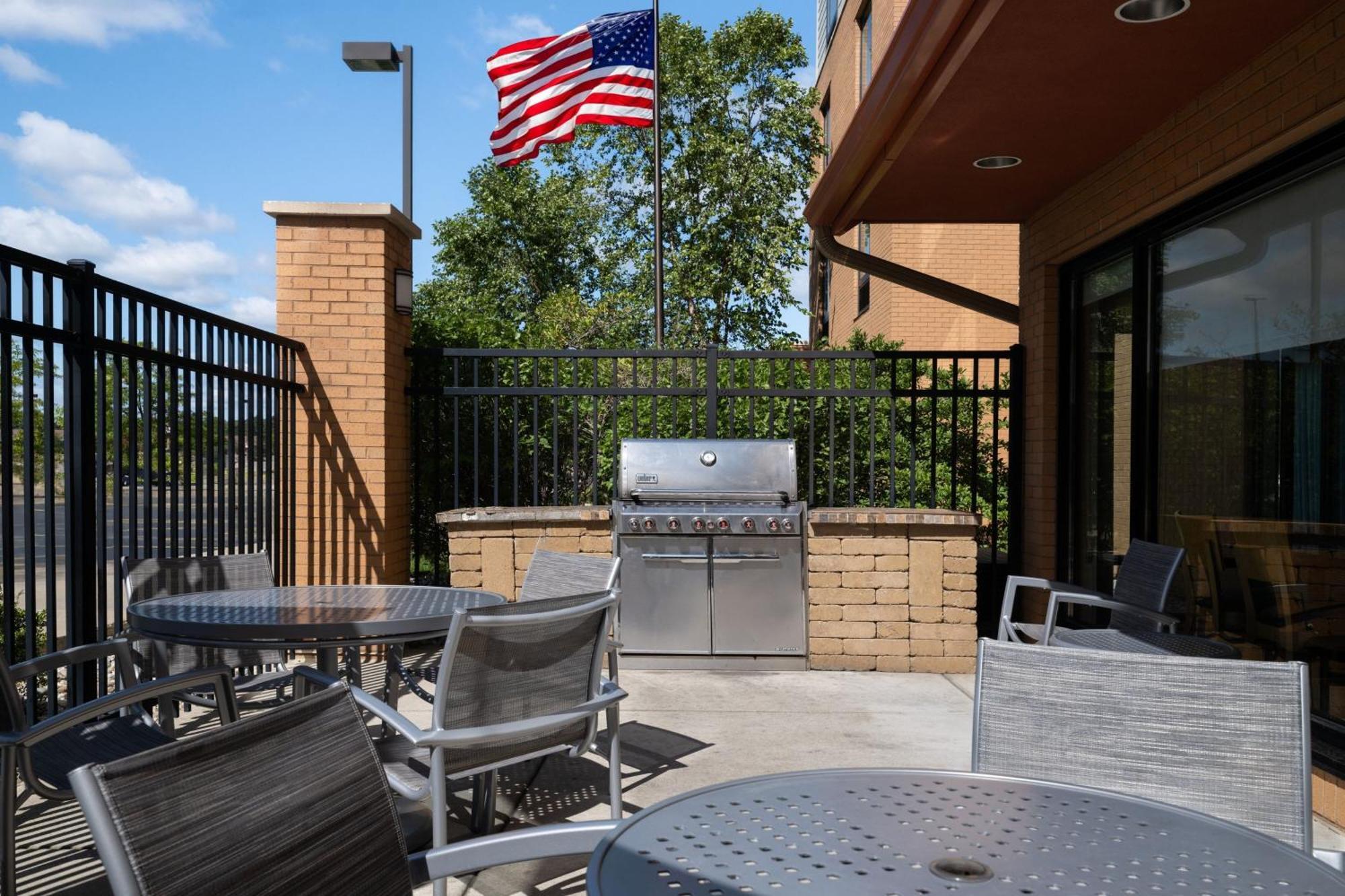 Towneplace Suites Ann Arbor Exterior photo